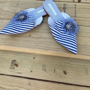 Super Cute pair of slip one in a fun flirty print